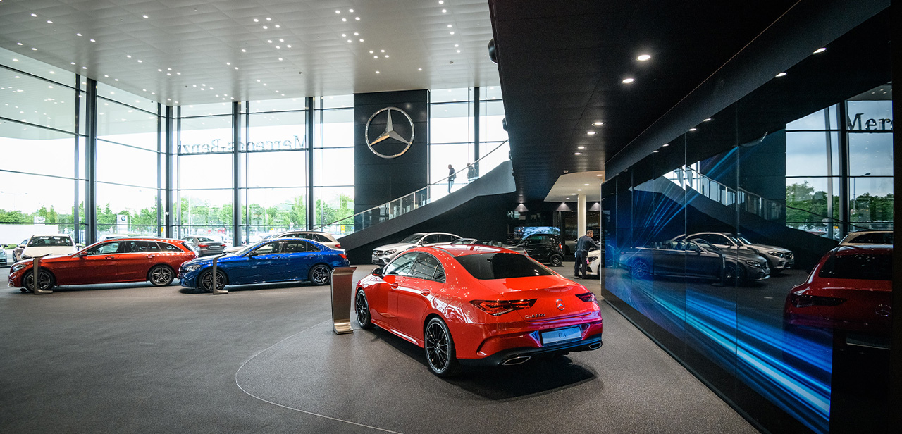 Mercedes-Benz flagshipstore Den Haag